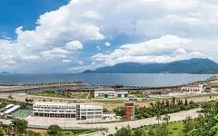 建设中的核电站