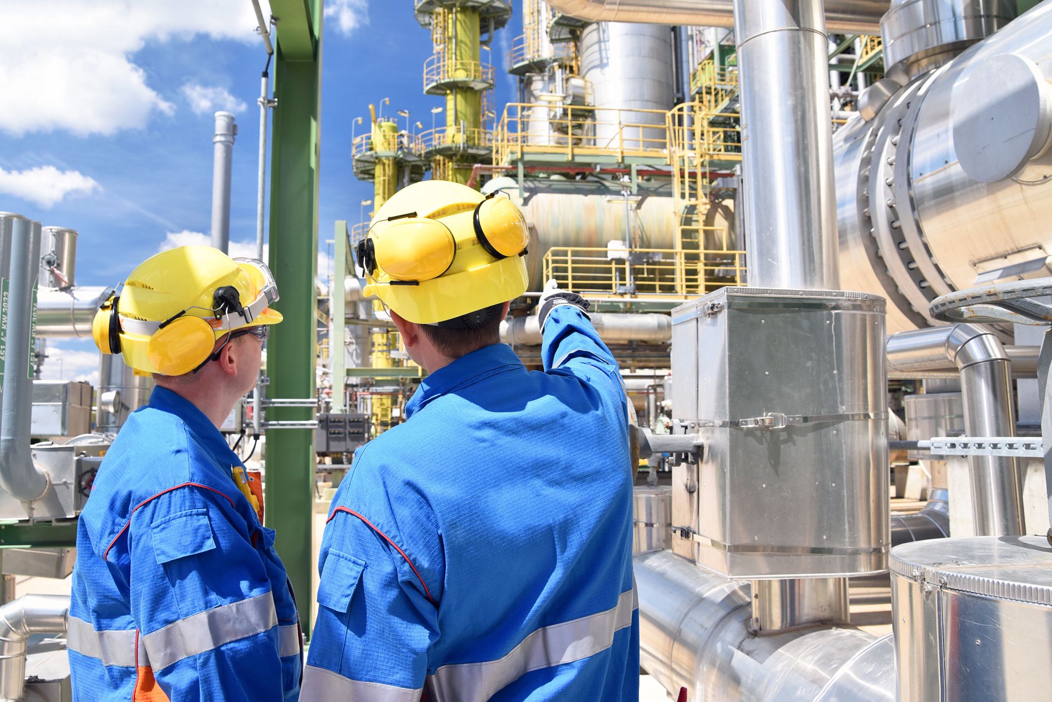 working, industry, architecture, building, oil, power, engineering, gas, industrial, factory, construction, energy, metal, chemical, work, fuel, refinery, plant, worker, petrochemical, environment, engineer, business, technology, equipment, pipelines, pipes, man, pipeline, gas-refinery, people, oil-refinery, person, professional, manufacturing, chemical-industry, technician, engineers, production, control, job, workers, occupation, workman, workwear, working, industry, architecture, building, oil, power…